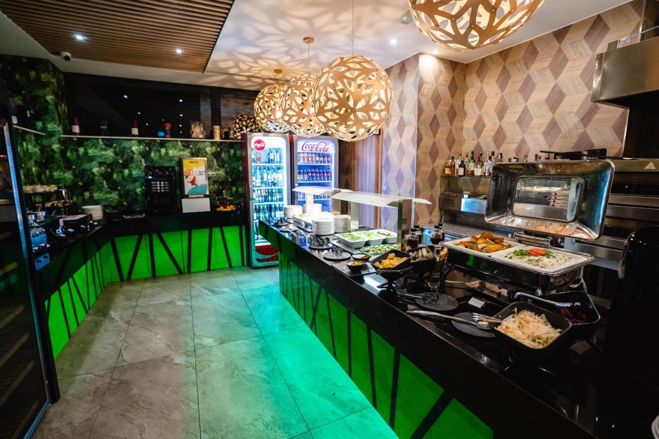 Allure Healthy Hotel & Spa Егер Екстериор снимка