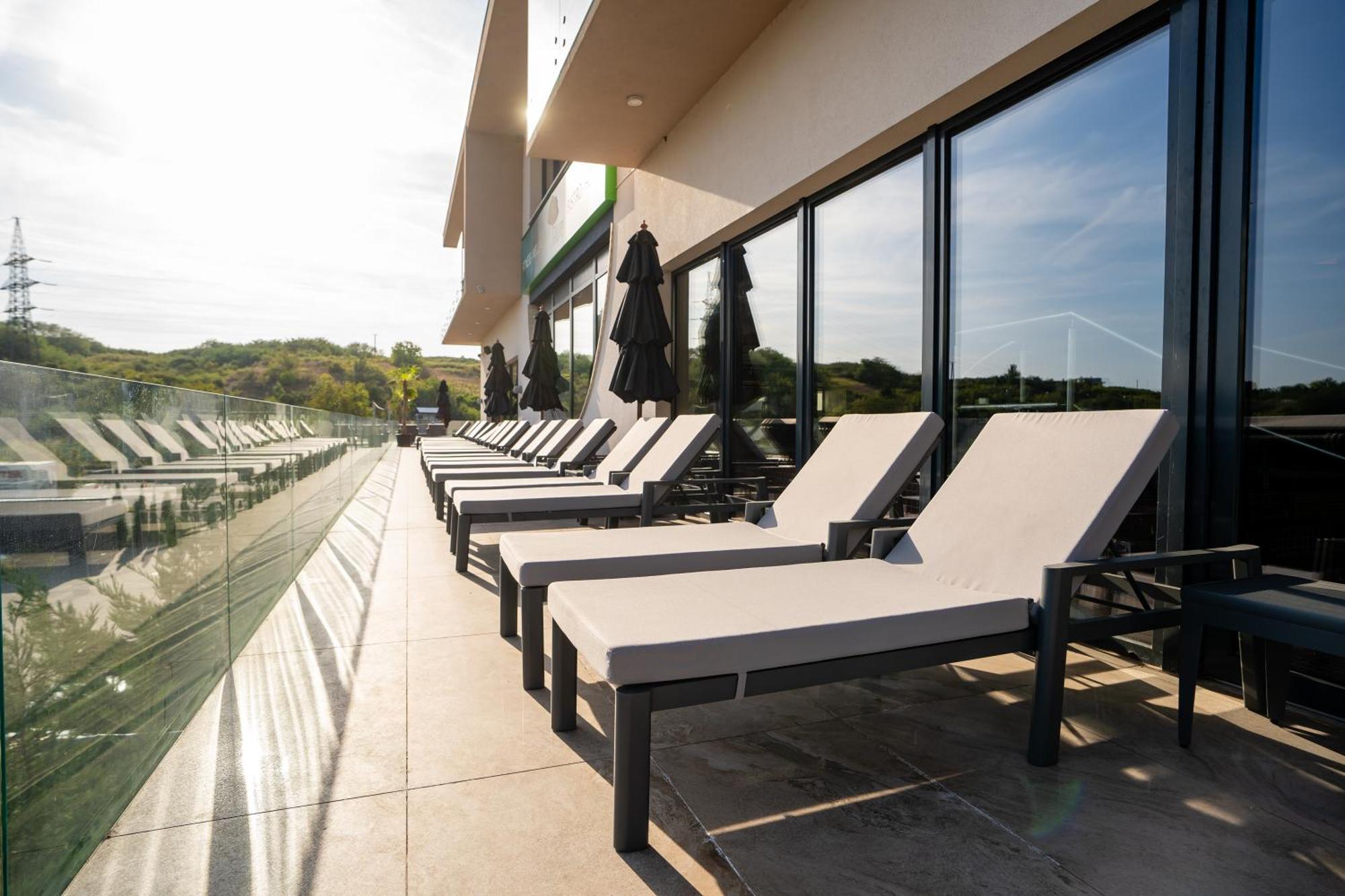 Allure Healthy Hotel & Spa Егер Екстериор снимка